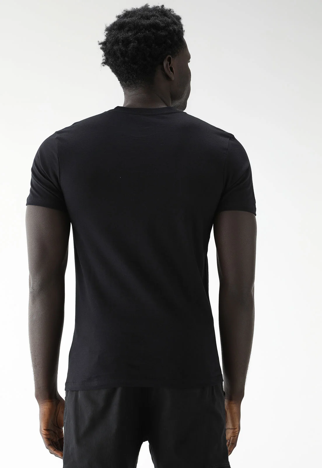 CAMISETA UNISSEX BÁSICA - Imagem 3