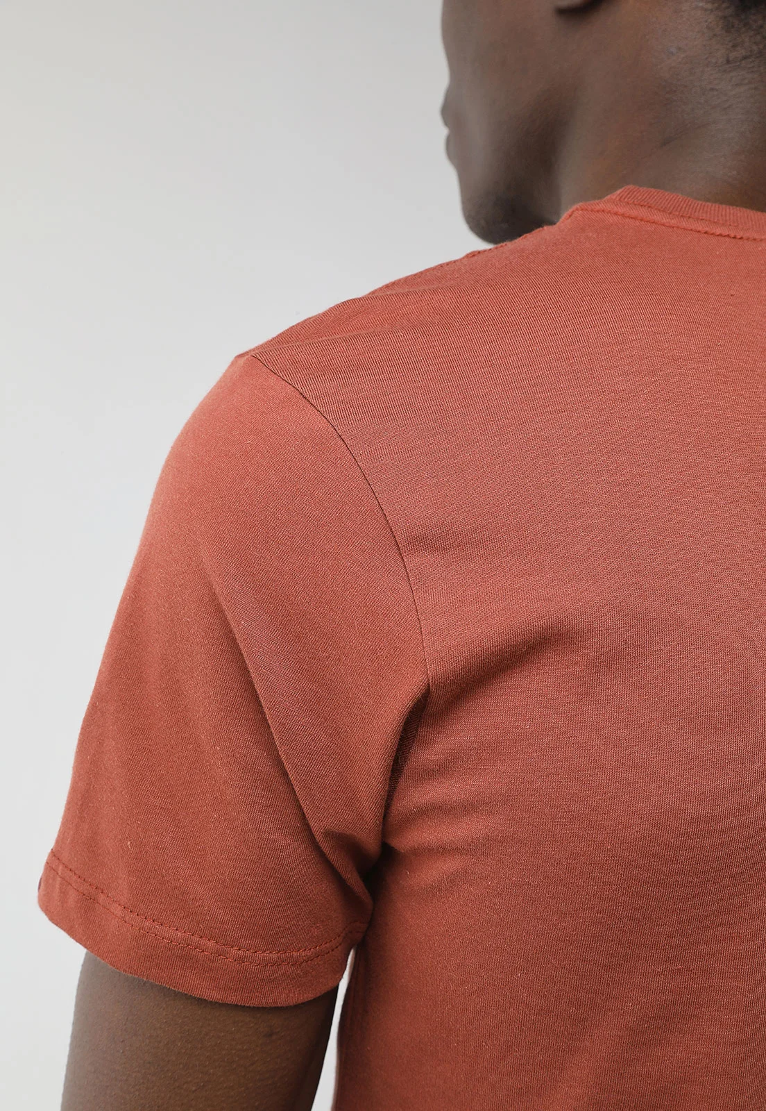 CAMISETA UNISSEX BÁSICA - Imagem 4